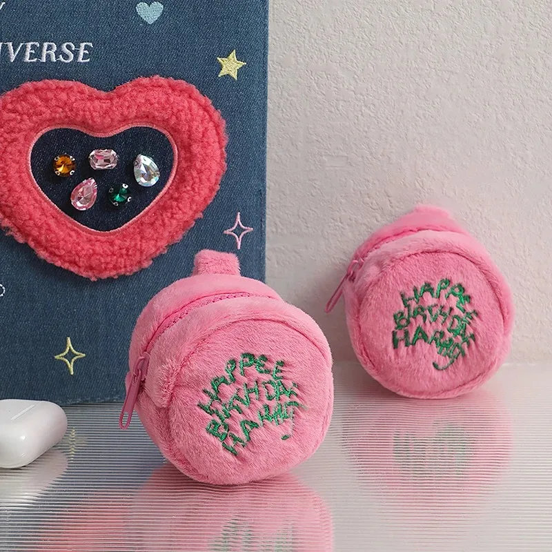 Sevimli Kek Şeklinde Tüylü Ask - Mini Backpack Purse incelemesi ve fiyatı